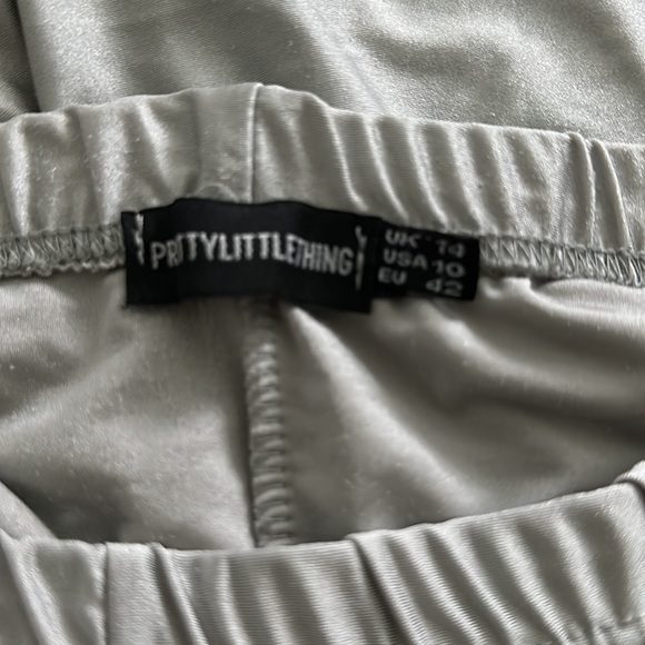 Polyester shorts - Picture 3 of 3